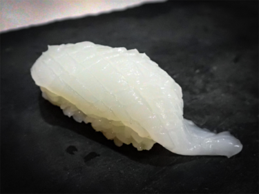 【ダイソー釣具認定品】これ100均で買えちゃうの！？寿司皿に最適のスレートプレートで美味さ倍増！