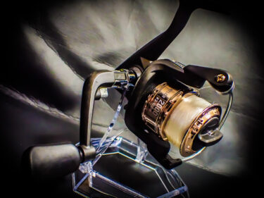 【ダイソー釣具】サビキ釣りで実釣検証！初心者におすすめの100均スピニングリール